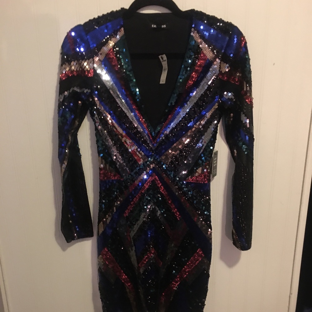Express sequenced dress